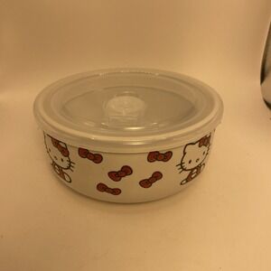 NEW Hello Kitty & Bows 6in Diameter Ceramic‎ Food Storage Bowl w/Vented Lid